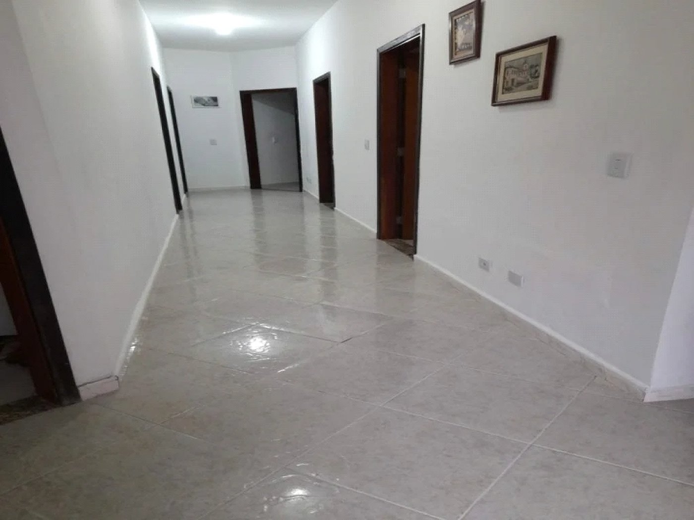 Casa à venda com 4 quartos, sendo 1 suíte, em City Bussocaba, Osasco, SP