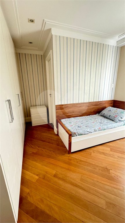 Apartamento à venda com 3 suítes em Moema, São Paulo, SP