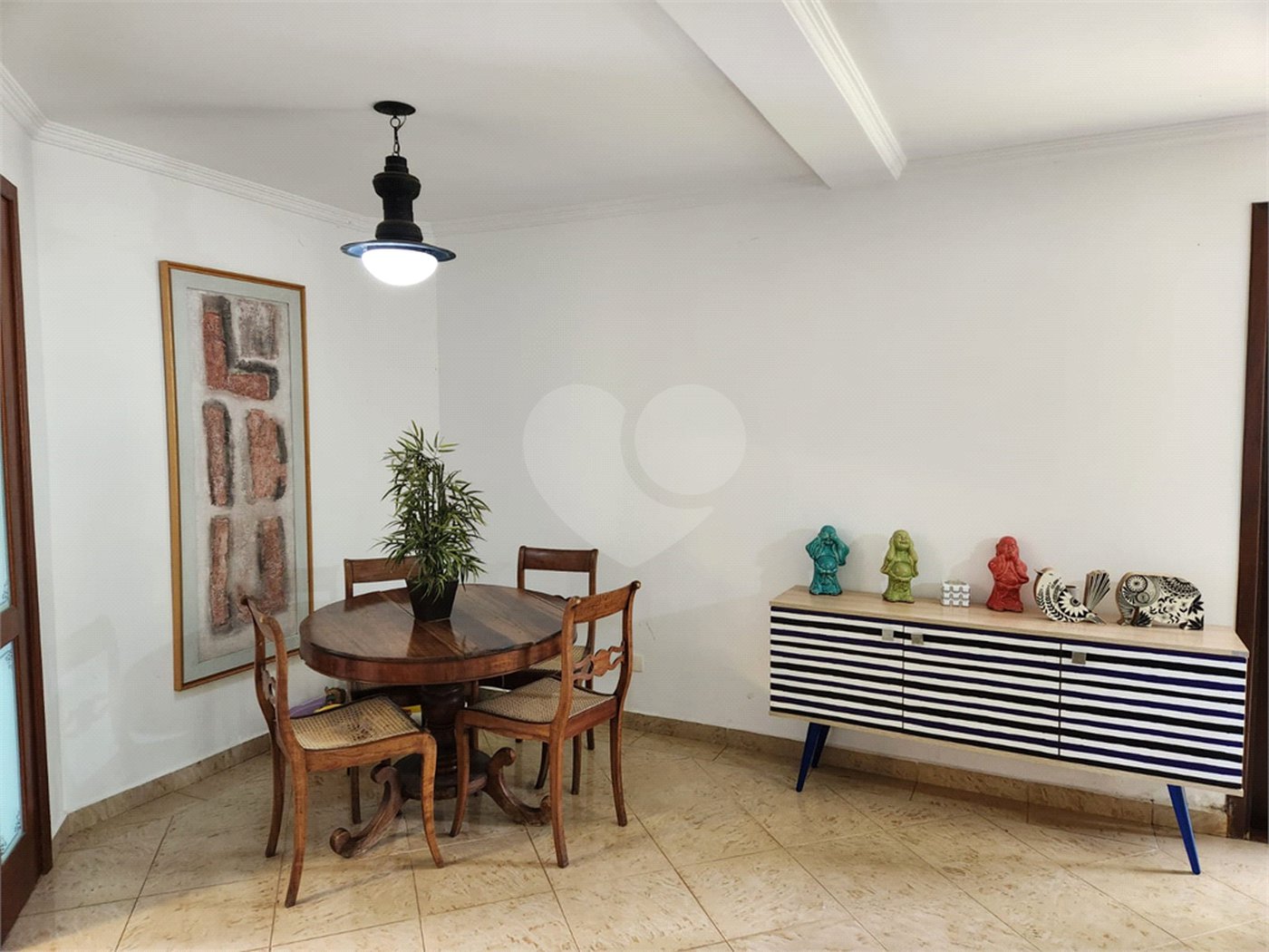 Casa à venda com 5 suítes no condomínio Suíça da Cantareira, Mairiporã - SP