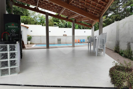 Casa à venda com 3 quartos, sendo 1 suíte, no condomínio Caconde, São Bernardo do Campo - SP