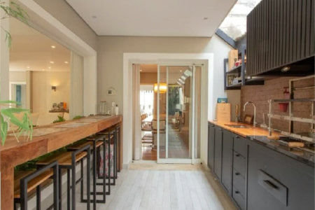 Casa à venda com 4 suítes no condomínio Outeiro, São Paulo - SP