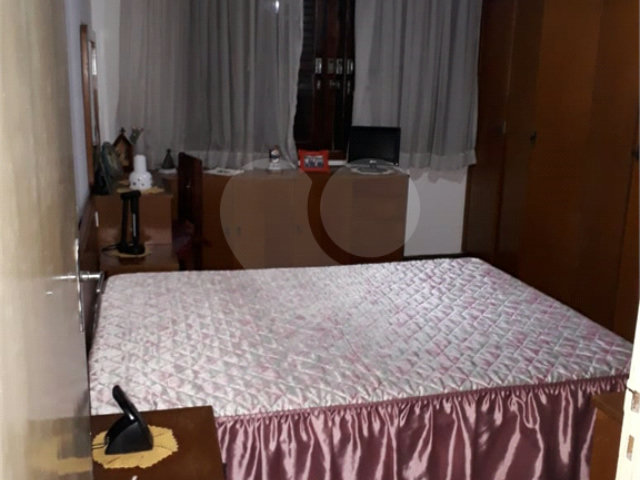 Casa à venda com 3 quartos, sendo 1 suíte,  em Interlagos, São Paulo, SP