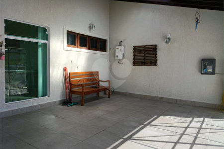 Casa à venda com 4 quartos, sendo 2 suítes,  em Vila Rei, Mogi das Cruzes, SP