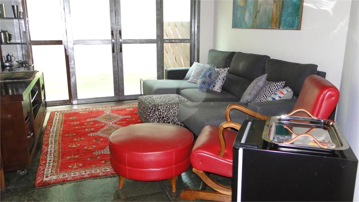 Casa à venda ou para alugar com 4 suítes no condomínio Estância Marambaia, Vinhedo - SP