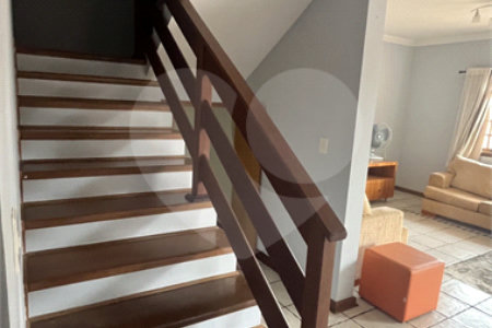 Sobrado à venda ou para alugar com 4 quartos, sendo 2 suítes, em Jardim Terceiro Centenário, Atibaia, SP
