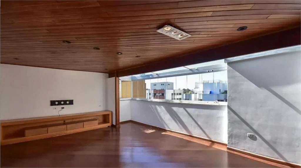 Cobertura à venda com 3 quartos, sendo 2 suítes, em Paraíso do Morumbi, São Paulo, SP