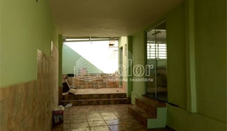 Casa à venda com 3 quartos, sendo 1 suíte,  em Jardim Pacaembu, São Carlos, SP
