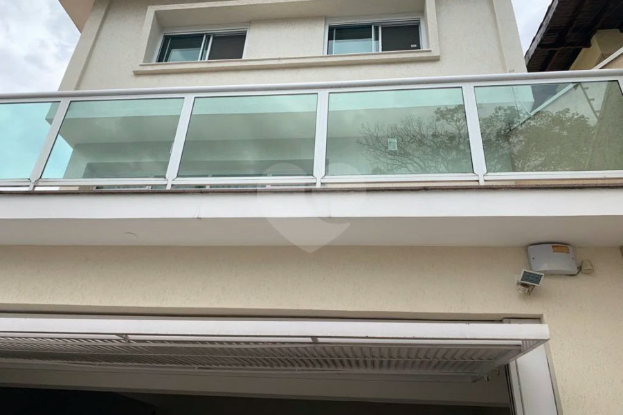 Sobrado à venda com 3 quartos, sendo 2 suítes,  em Tremembé, São Paulo, SP