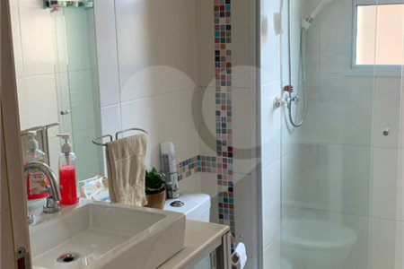 Apartamento à venda com 3 quartos, sendo 1 suíte, em Parque Santana, Mogi das Cruzes, SP