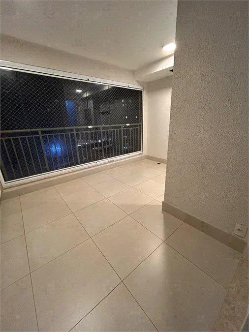 Apartamento à venda com 3 quartos, sendo 1 suíte,  em Vila Andrade, São Paulo, SP