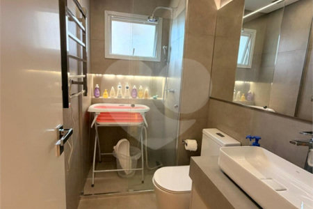 Apartamento à venda com 3 quartos, sendo 1 suíte,  em Vila Mogilar, Mogi das Cruzes, SP