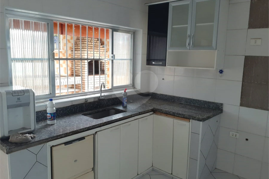 Sobrado à venda com 4 quartos, sendo 2 suítes, em Tremembé, São Paulo, SP