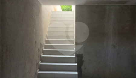 Sobrado à venda com 3 quartos, sendo 1 suíte, em Jardim do Lago, Atibaia, SP