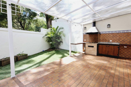 Casa à venda com 4 suítes no condomínio Jardim Vitória Régia, São Paulo - SP