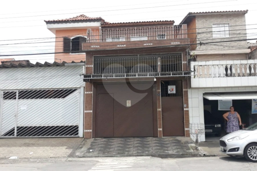 Sobrado à venda com 3 quartos, sendo 1 suíte, em Parque Continental I, Guarulhos, SP