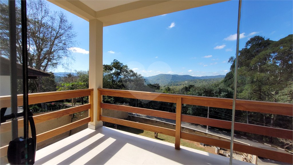 Casa à venda com 4 suítes no condomínio Sausalito, Mairiporã - SP
