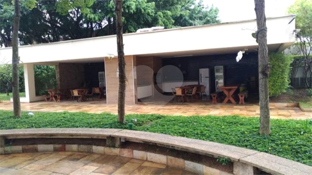 Apartamento à venda com 3 quartos, sendo 1 suíte, em Santo Amaro, São Paulo, SP