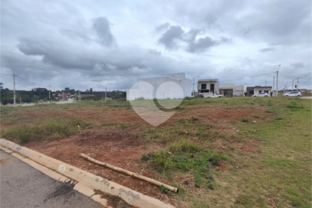 Terreno à venda no condomínio Tivolli, Itapetininga - SP