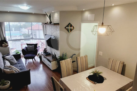 Apartamento à venda com 3 quartos, sendo 1 suíte, em Vila Isa, São Paulo, SP