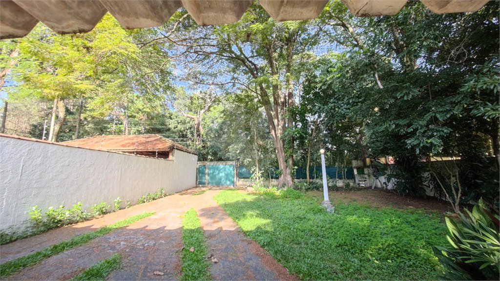 Terreno à venda com 1 suíte em Interlagos, São Paulo, SP