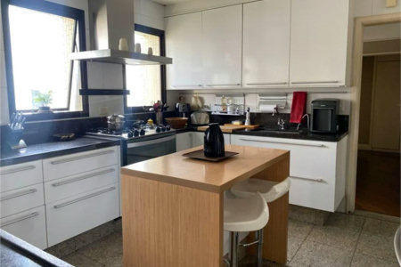 Apartamento à venda com 4 quartos, sendo 3 suítes,  em Vila Suzana, São Paulo, SP