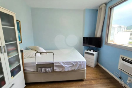 Cobertura à venda com 3 quartos, sendo 1 suíte, em Tijuca, Rio de Janeiro, RJ