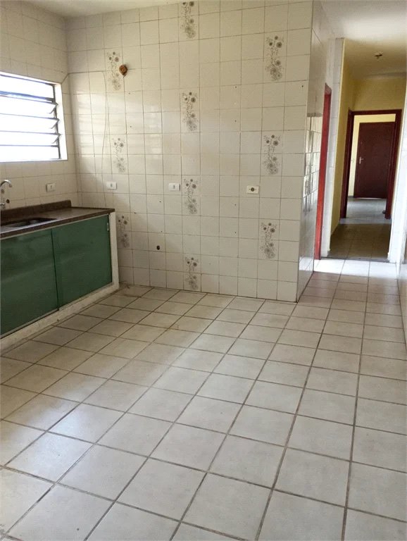 Casa à venda com 3 quartos, sendo 2 suítes, em Jardim Maria Duarte, São Paulo, SP