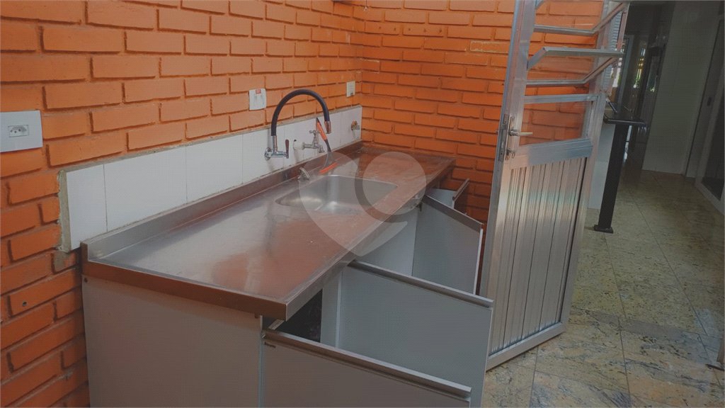 Sobrado à venda com 3 quartos em Bonfim, Osasco, SP