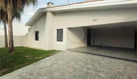 Casa à venda com 4 suítes em Nova Gardênia, Atibaia, SP