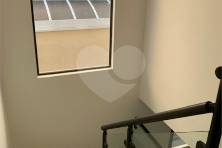 Casa à venda com 3 quartos, sendo 1 suíte, no condomínio Villa D'este, Cotia - SP