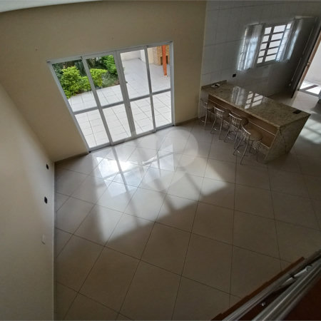 Sobrado à venda com 3 quartos, sendo 1 suíte, em Lar São Paulo, São Paulo, SP