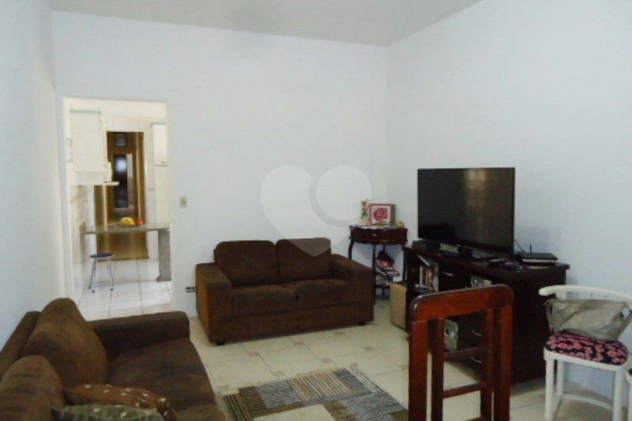 Casa à venda com 3 quartos, sendo 1 suíte, em Jardim Peri, São Paulo, SP