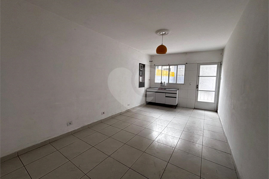 Sobrado à venda com 3 quartos em Vila Dom Pedro Ii, São Paulo, SP