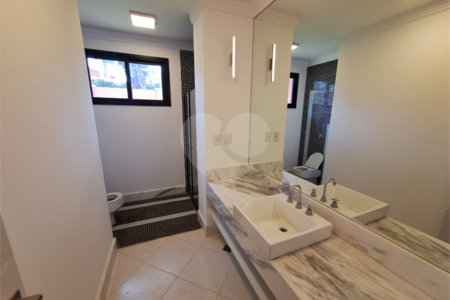 Casa para alugar com 5 quartos, sendo 3 suítes,  no condomínio Chacara Santa Maria, Votorantim - SP