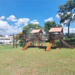 Casa à venda com 3 quartos, sendo 1 suíte, no condomínio Condomíno Helena Maria, Sorocaba - SP