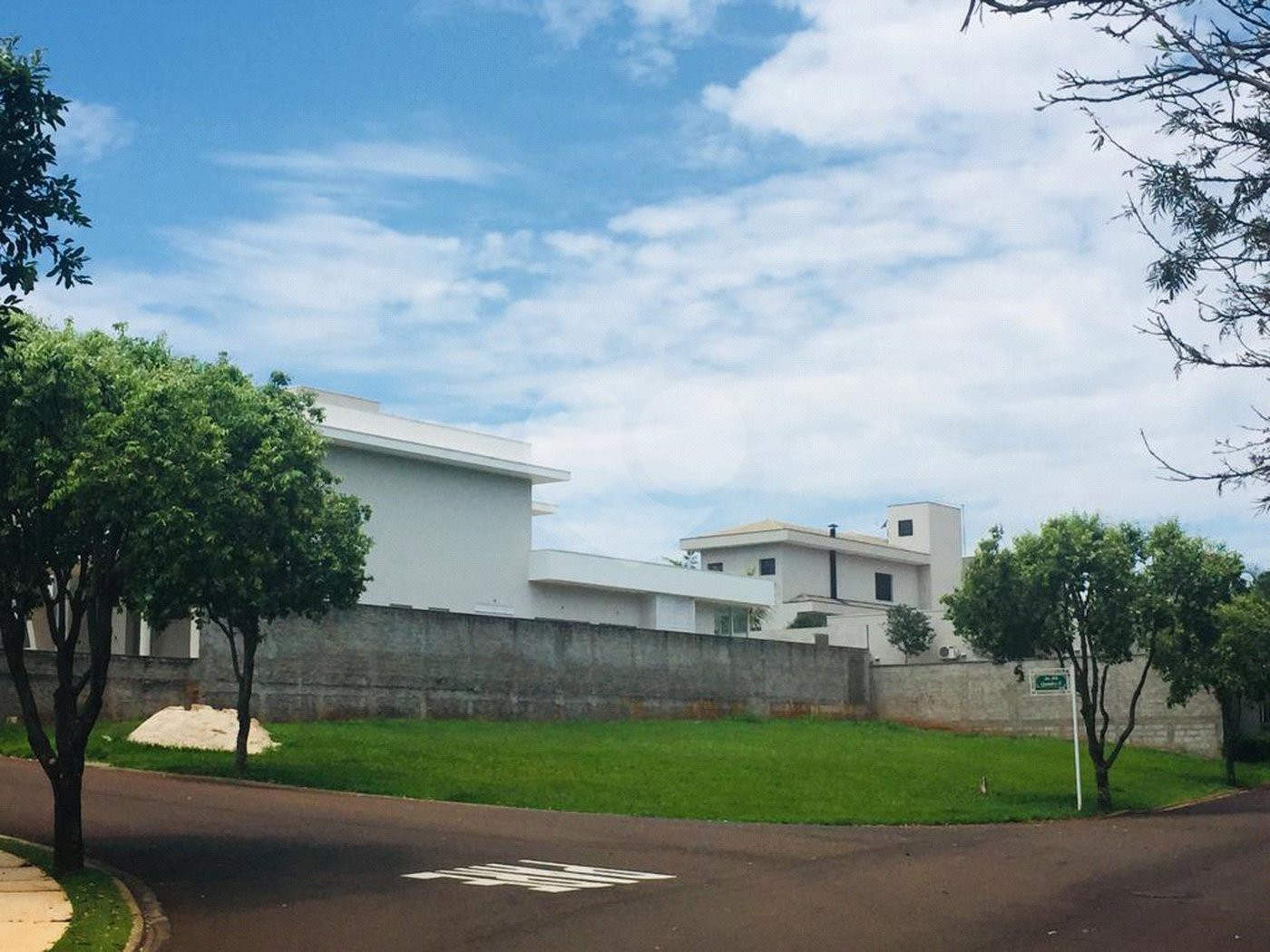 Terreno à venda em Residencial Portal dos Oitis, Araraquara, SP