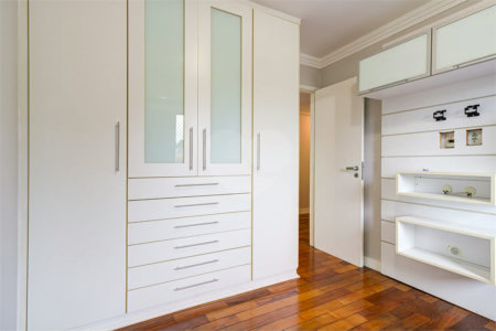 Apartamento para alugar com 3 quartos, sendo 1 suíte, em Chácara Santo Antônio, São Paulo, SP