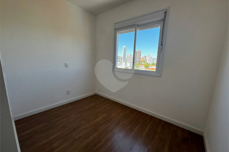 Apartamento à venda ou para alugar com 3 quartos, sendo 1 suíte,  em Vila Trujillo, Sorocaba, SP