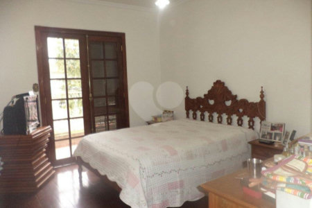 Sobrado à venda com 3 quartos, sendo 1 suíte, em Campo Belo, São Paulo, SP