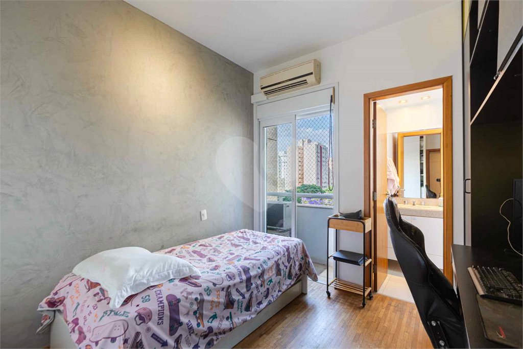 Apartamento à venda com 3 suítes em Vila Anglo Brasileira, São Paulo, SP