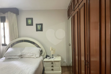 Apartamento à venda com 4 quartos, sendo 1 suíte,  em Santa Teresinha, São Paulo, SP