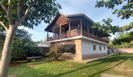 Casa à venda com 4 quartos, sendo 2 suítes, em Rio Acima, Mairiporã, SP