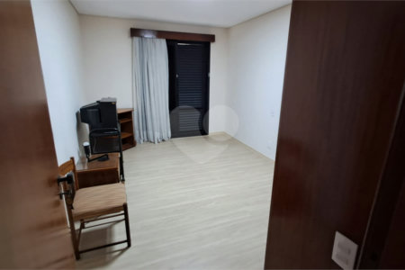 Apartamento para alugar com 4 quartos, sendo 3 suítes, em Santo Amaro, São Paulo, SP