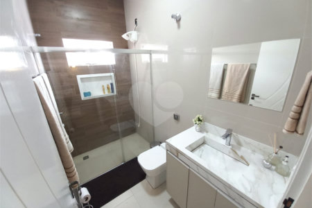 Casa à venda com 3 quartos, sendo 1 suíte,  no condomínio Villagio Milano, Sorocaba - SP
