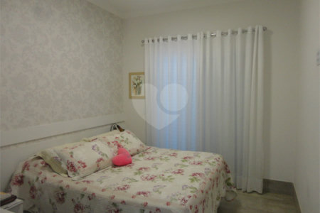 Casa à venda com 3 quartos, sendo 2 suítes, no condomínio Águas da Serra, Valinhos - SP