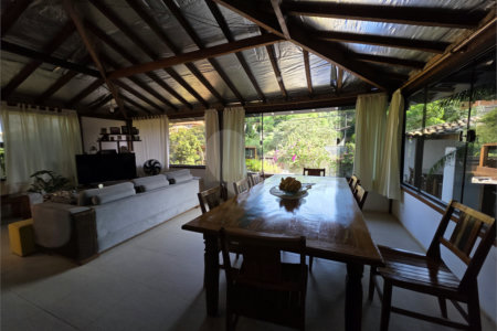 Casa à venda com 3 suítes em José Gonçalves, Armação dos Búzios, RJ