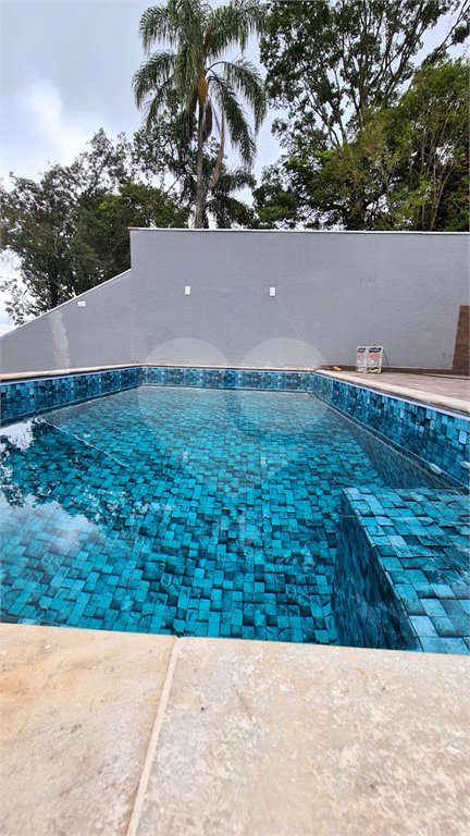 Casa à venda com 3 suítes em Canjica (terra Preta), Mairiporã, SP