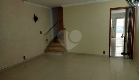 Sobrado à venda com 2 quartos em Jardim Peri Peri, São Paulo, SP