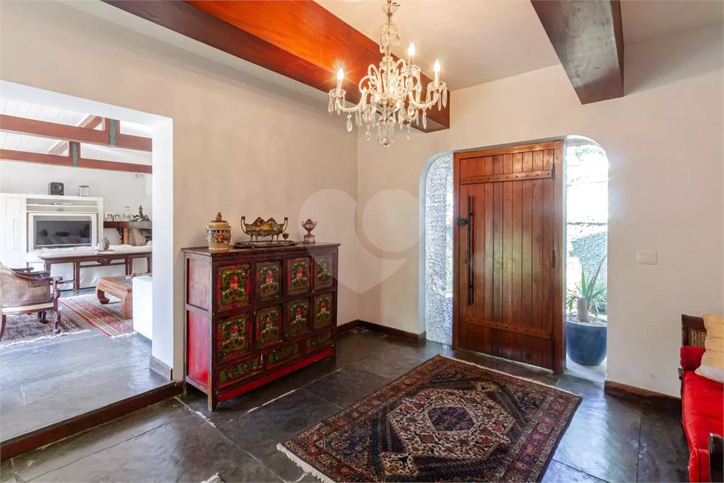 Casa à venda com 4 quartos, sendo 3 suítes,  em Jardim Guedala, São Paulo, SP