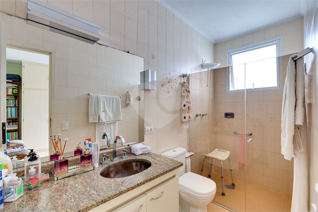 Sobrado à venda com 3 quartos, sendo 1 suíte, em Jardim Marajoara, São Paulo, SP